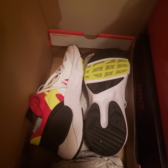 Nike Huarache - Picture 3 of 3